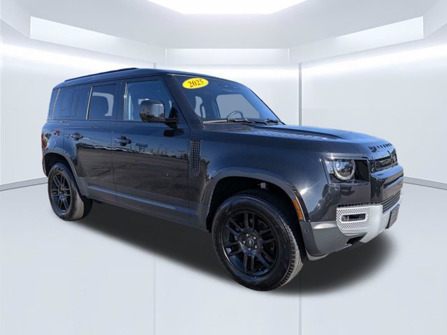 Used 2025 Land Rover Defender 110 S AWD/4WD image 2