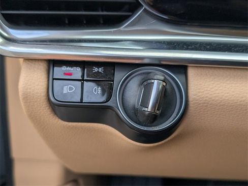 Used 2021 Porsche Panamera image 29