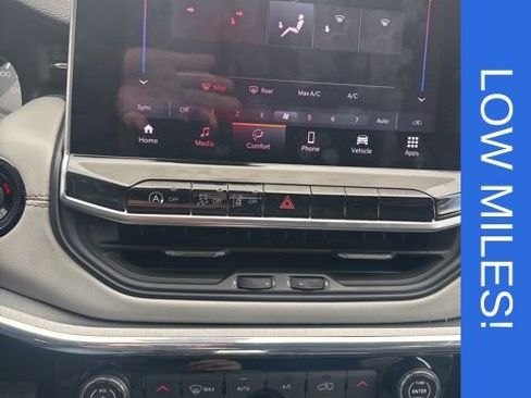 Used 2022 Jeep Compass Limited image 12