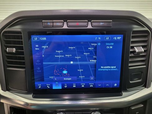 Used 2022 Ford F150 Lariat w/ Equipment Group 501A Mid image 15