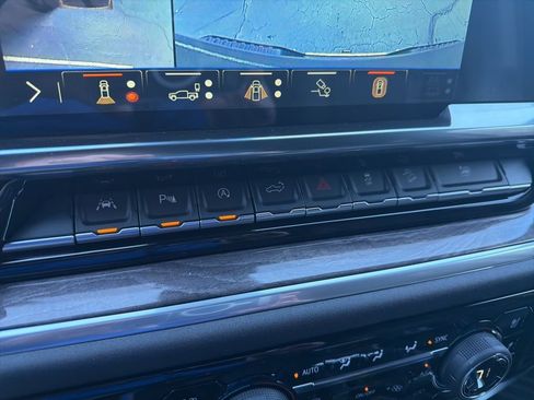 New 2026 Chevrolet Silverado 1500 LTZ w/ LTZ Premium Package image 18