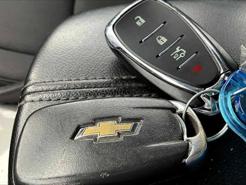 Used 2016 Chevrolet Malibu LT image 14