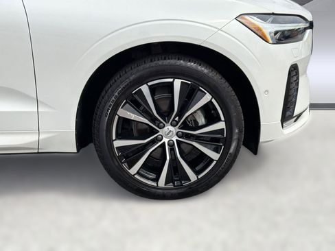 Certified 2024 Volvo XC60 B5 Ultimate image 12