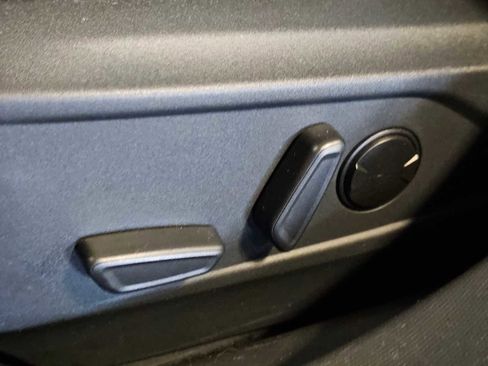 Used 2021 Ford Mustang Mach-E Premium RWD image 23