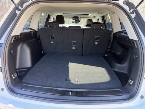 Used 2024 Jeep Grand Cherokee Laredo X w/ Trailer Tow Package image 31