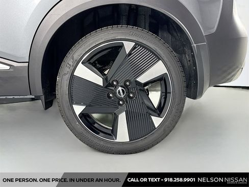 New 2026 Nissan Kicks SR w/ SR Premium Package FWD image 31