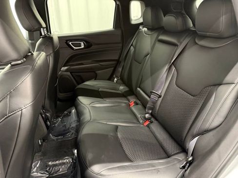 New 2026 Jeep Compass Latitude image 21