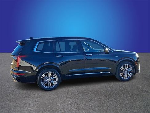 Certified 2023 Cadillac XT6 Premium Luxury w/ Technology Package image 5