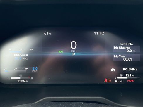 Used 2023 Toyota RAV4 Limited image 10