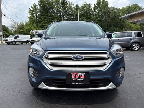Used 2018 Ford Escape SEL FWD image 2