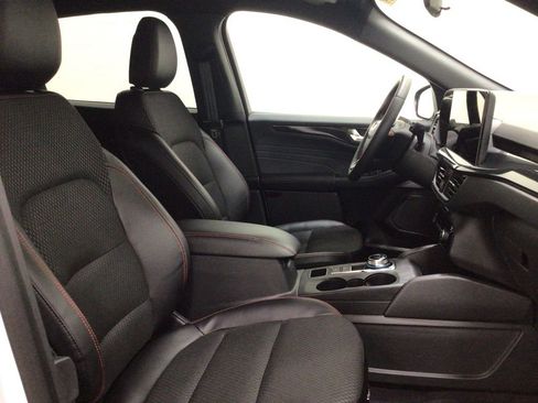 New 2026 Ford Escape ST-Line w/ Tech Pack #1 AWD/4WD image 34