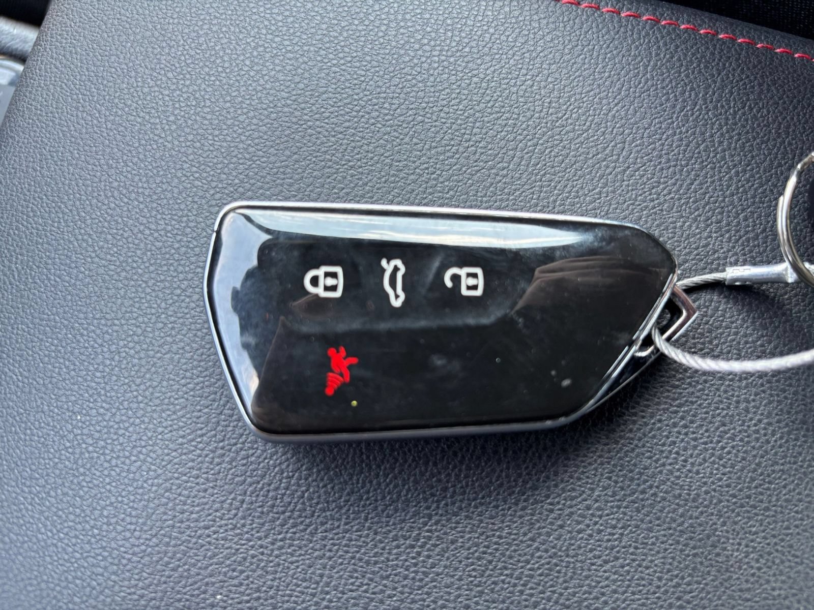 Used 2026 Volkswagen Golf S FWD image 21