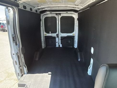 New 2026 Ford Transit 250 148 Medium Roof w/ Load Area Protection Package RWD image 13