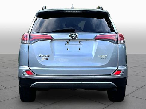 Used 2018 Toyota RAV4 Limited AWD/4WD image 5