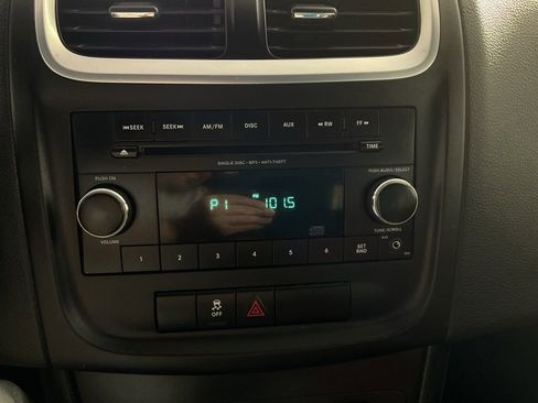 Used 2013 Dodge Avenger SE FWD image 18