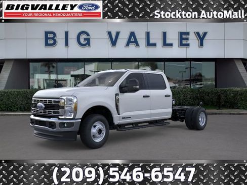 New 2026 Ford F350 XL w/ XL Chrome Package AWD/4WD image 1