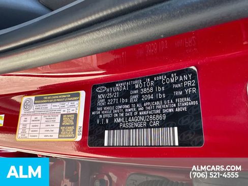 Used 2022 Hyundai Elantra SE image 29