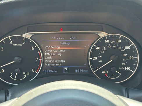 Used 2025 Nissan Altima 2.5 SV FWD image 35