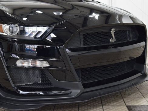 Used 2022 Ford Mustang Shelby GT500 w/ Technology Package image 13