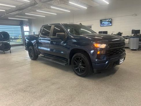 Certified 2022 Chevrolet Silverado 1500 Custom AWD/4WD image 3
