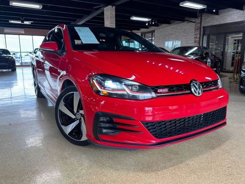 Used 2018 Volkswagen GTI Autobahn FWD image 1