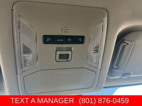 Used 2025 Toyota RAV4 XLE AWD/4WD image 26