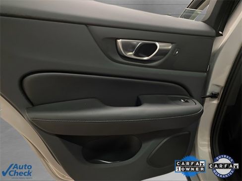 Used 2025 Volvo S60 B5 Core image 58