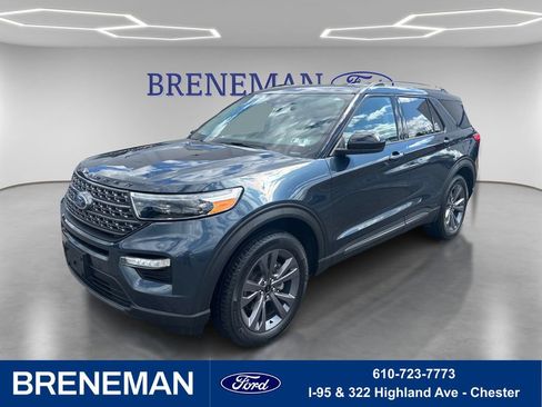Used 2022 Ford Explorer XLT w/ Equipment Group 202A AWD/4WD image 1