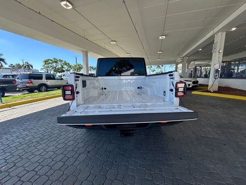 Used 2026 Jeep Gladiator Mojave AWD/4WD image 29