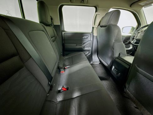 Used 2023 Nissan Frontier SV w/ Technology Package RWD image 26