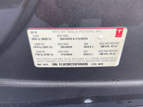 Used 2016 Tesla Model X 70D image 24