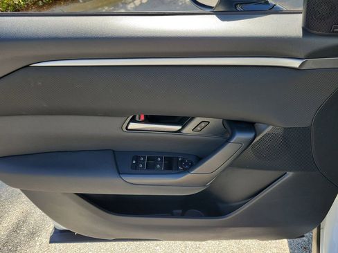 Used 2025 MAZDA CX-50 AWD 2.5 S w/ Premium Package image 14