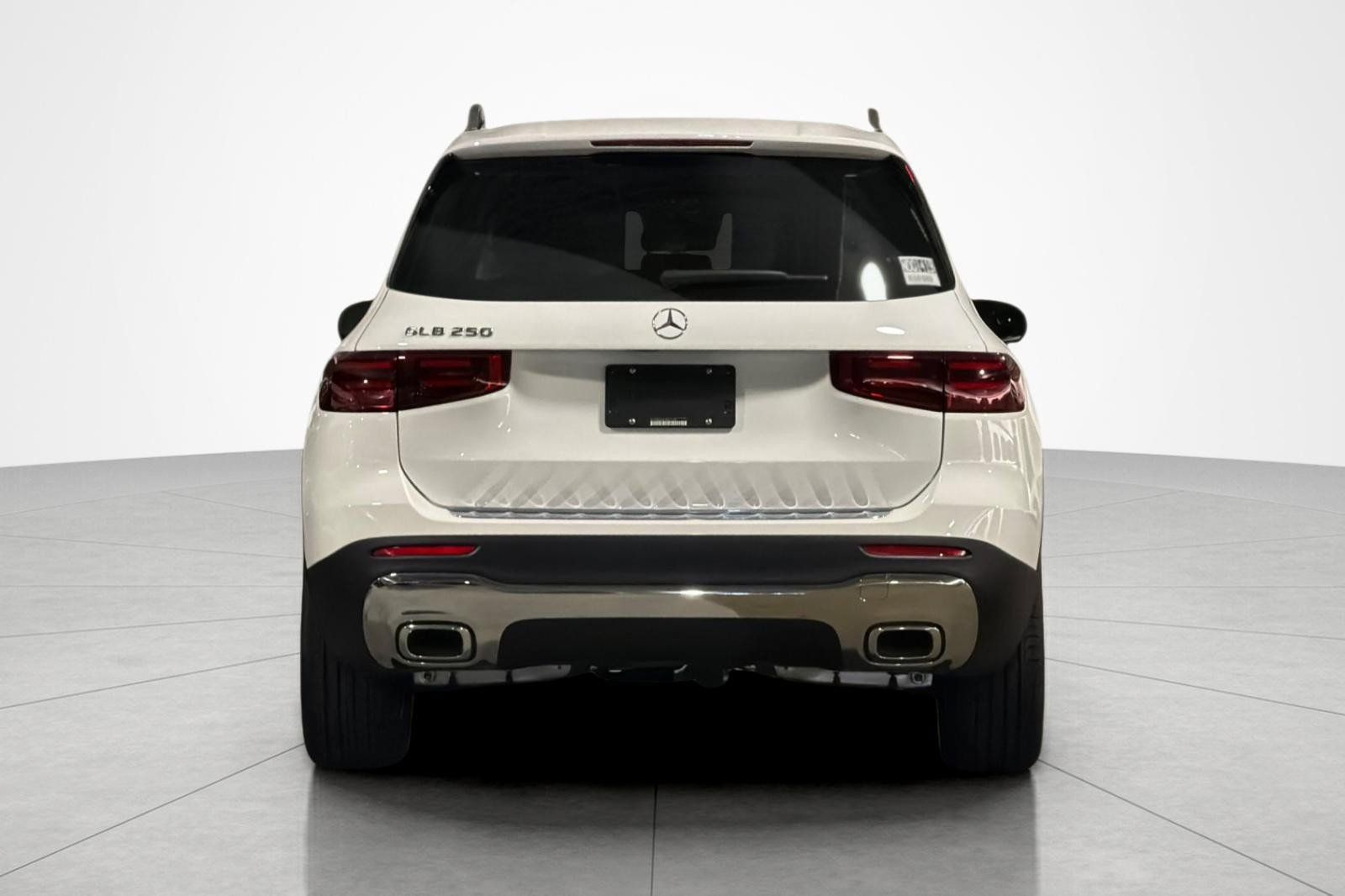New 2026 Mercedes-Benz GLB 250 image 4