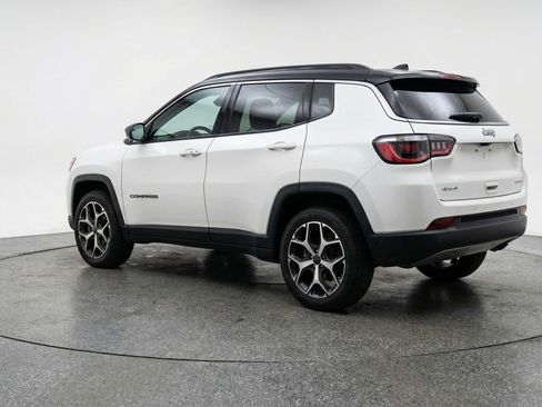 Used 2025 Jeep Compass Limited AWD/4WD image 6