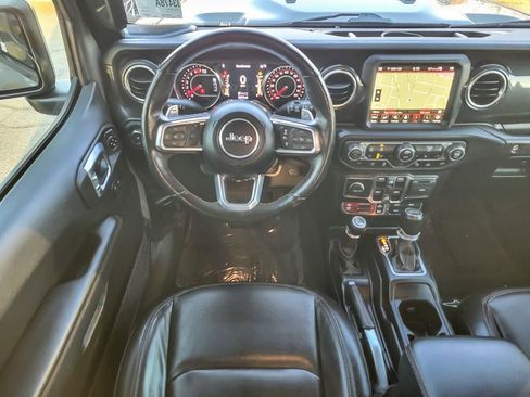 Used 2022 Jeep Wrangler Unlimited Rubicon w/ Trailer Tow Package AWD/4WD image 11
