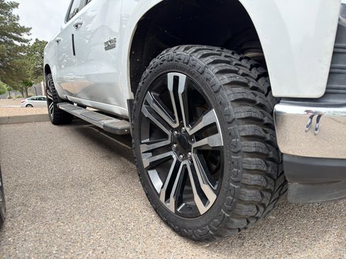 Used 2019 Chevrolet Silverado 1500 LT w/ Texas Edition AWD/4WD image 5