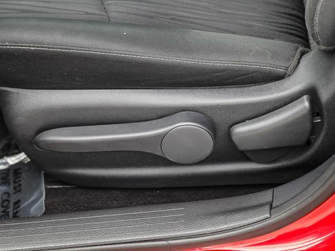 Used 2018 Nissan Sentra SV FWD image 19