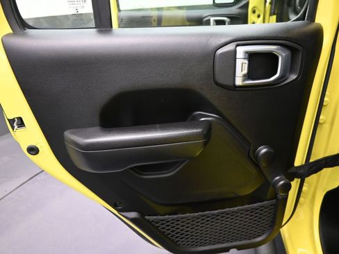 Used 2023 Jeep Gladiator Sport image 27