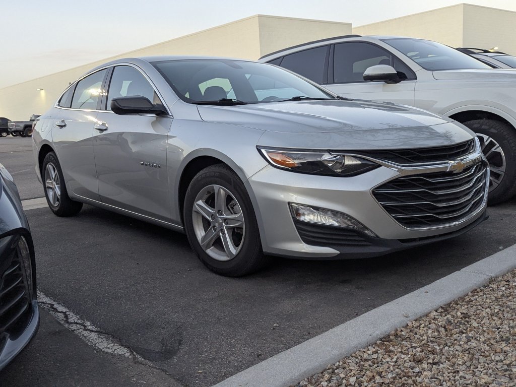 Used 2022 Chevrolet Malibu LT FWD image 3
