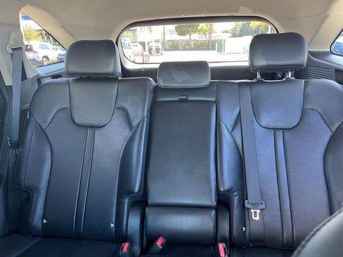 Used 2024 Kia Sorento S image 39