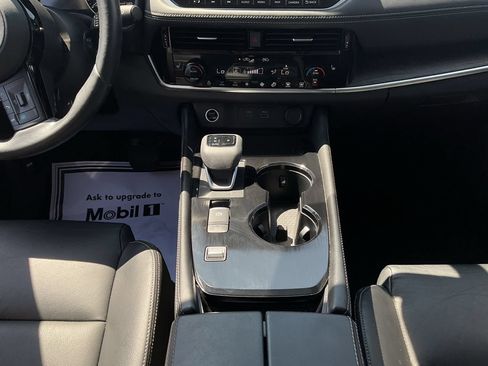 Used 2021 Nissan Rogue SL w/ Premium Package FWD image 18