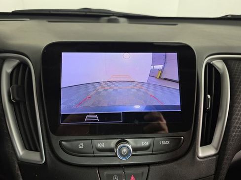 Used 2023 Chevrolet Malibu LT FWD image 14