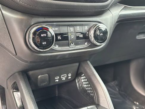 Used 2023 Chevrolet TrailBlazer LT w/ Convenience Package image 29