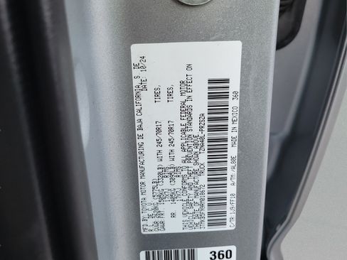 Used 2024 Toyota Tacoma SR5 RWD image 28