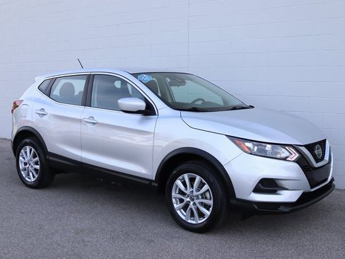 Used 2021 Nissan Rogue Sport S image 12