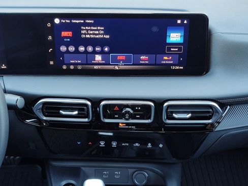 New 2026 Nissan Sentra SV image 8