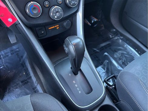 Used 2019 Chevrolet Trax LS image 26