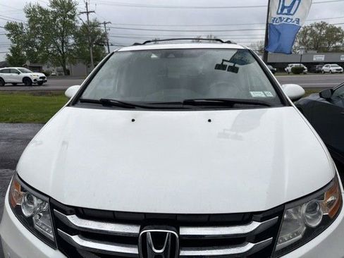 Used 2016 Honda Odyssey Touring image 3