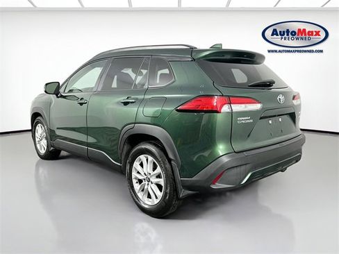 Used 2023 Toyota Corolla Cross LE image 6