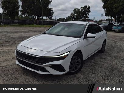 Used 2025 Hyundai Elantra Hybrid